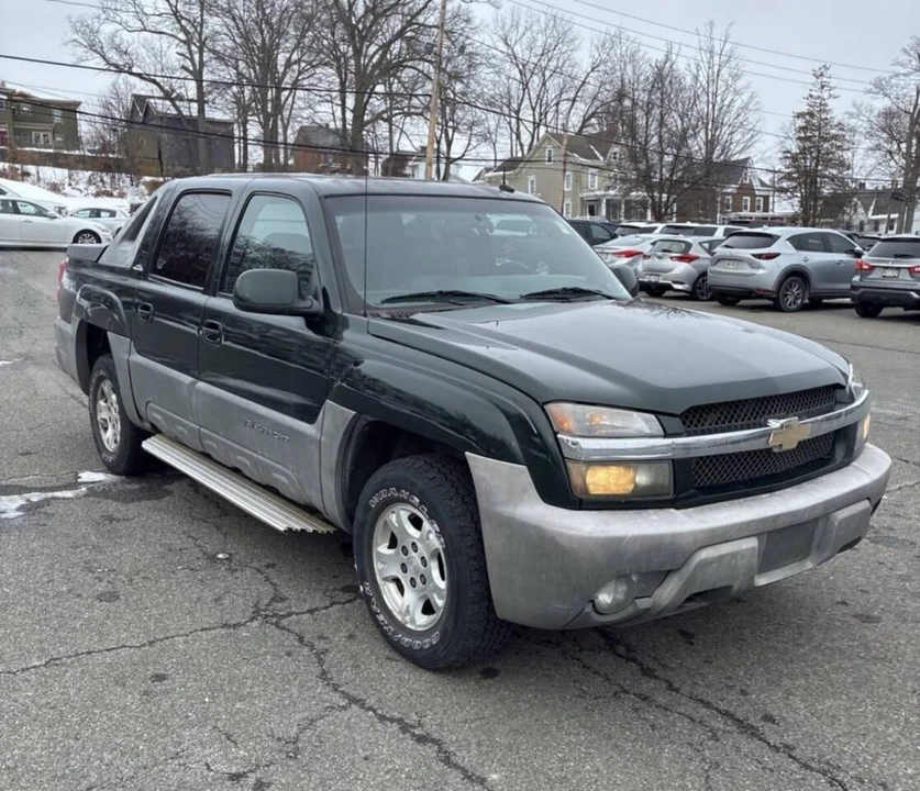 2002 Chevrolet Avalanche - Image 7 of 21