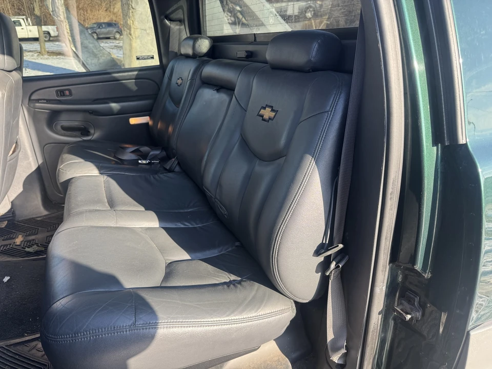 2002 Chevrolet Avalanche - Image 13 of 21