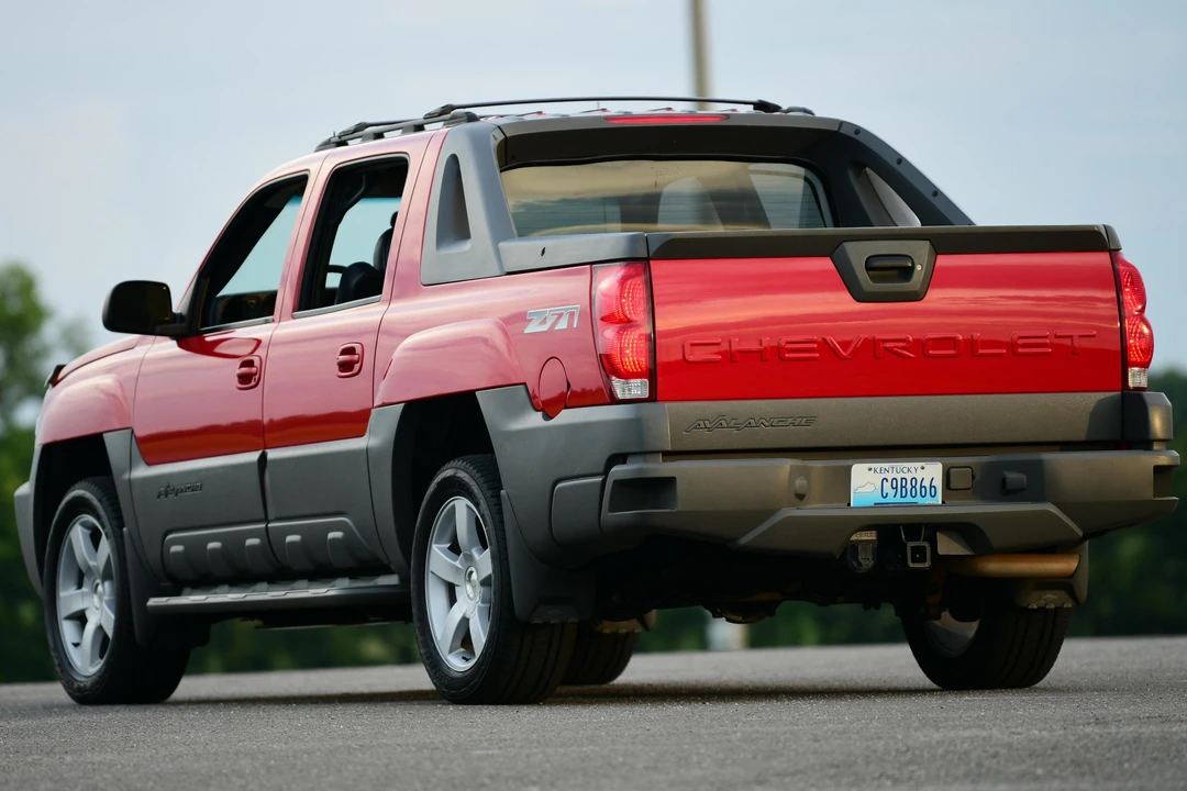 2002 Chevrolet Avalanche - Image 4 of 6