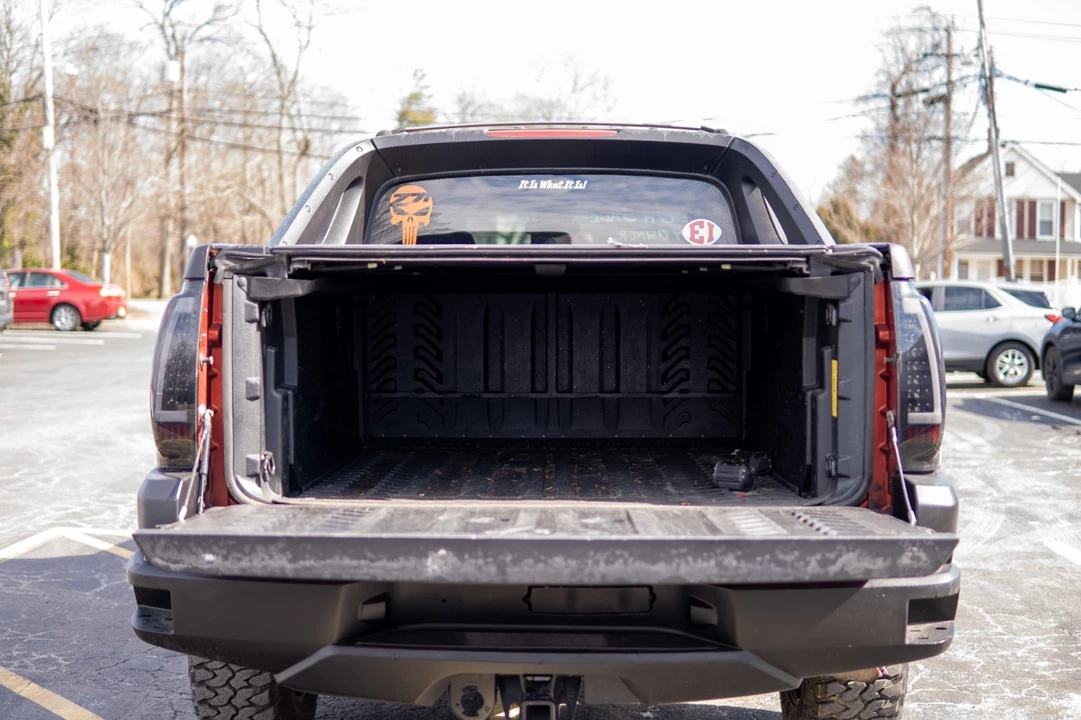 2002 Chevrolet Avalanche - Image 4 of 6