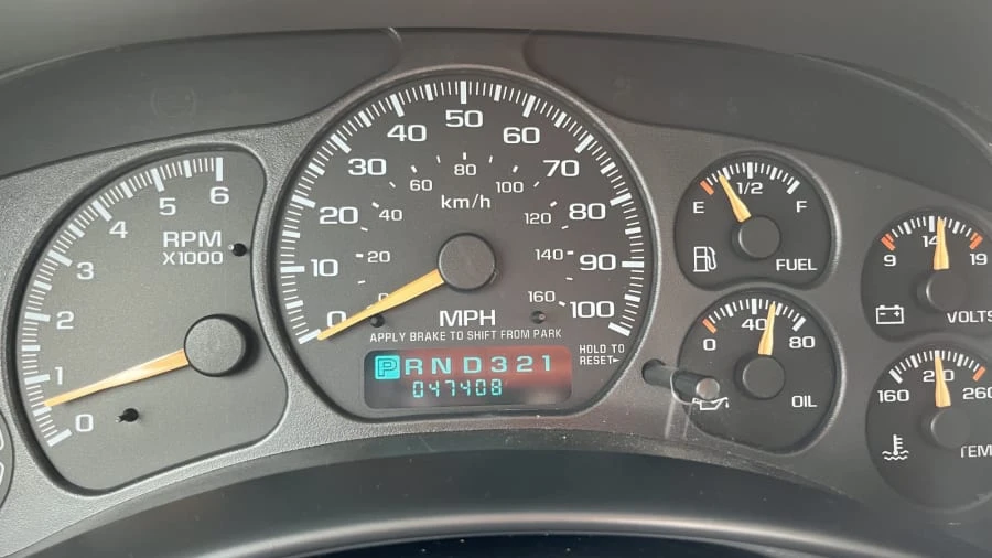 2002 Chevrolet Avalanche - Image 7 of 13