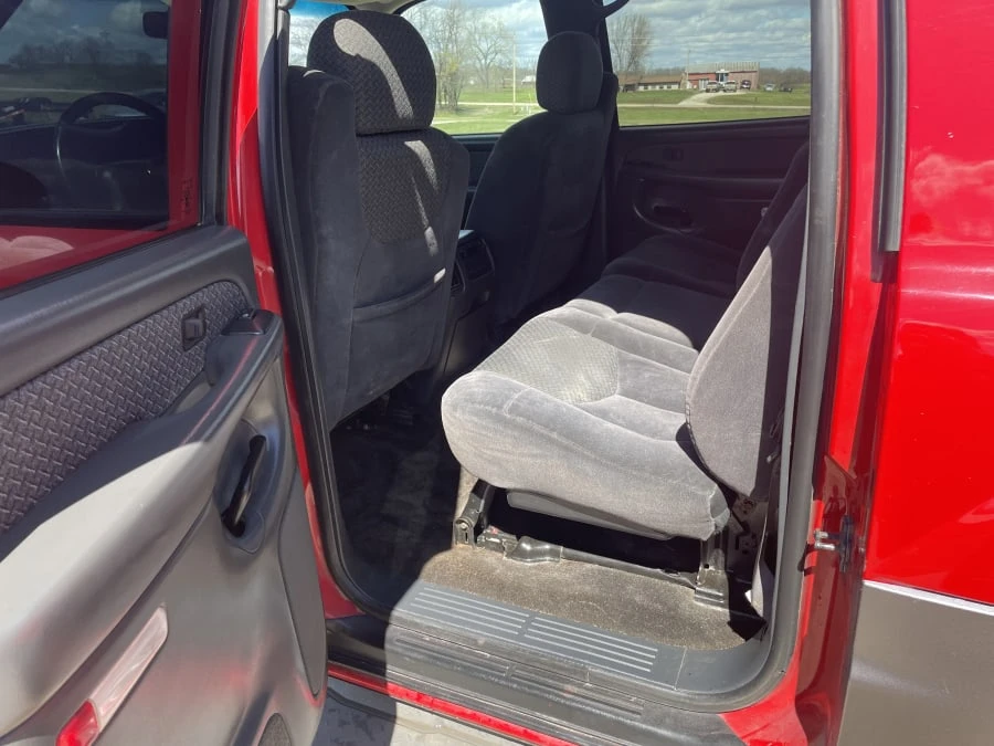 2002 Chevrolet Avalanche - Image 7 of 9