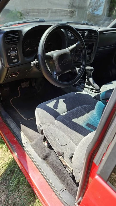 2002 Chevrolet Blazer - Image 6 of 9