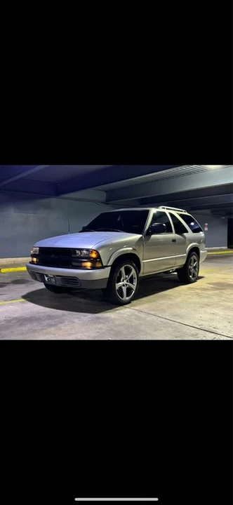 2002 Chevrolet Blazer - Image 3 of 3