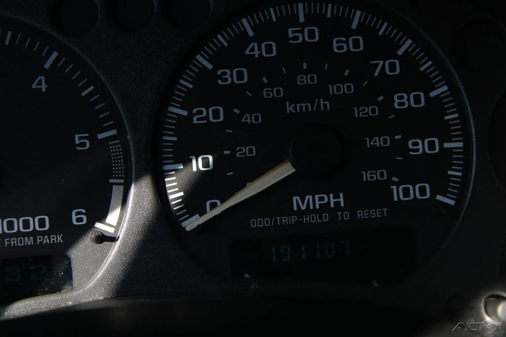 2002 Chevrolet S-10 Blazer 2nd Gen - Image 15 of 21
