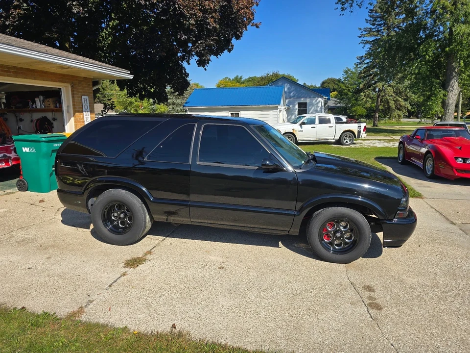 2002 Chevrolet S-10 Blazer 2nd Gen - Image 3 of 16