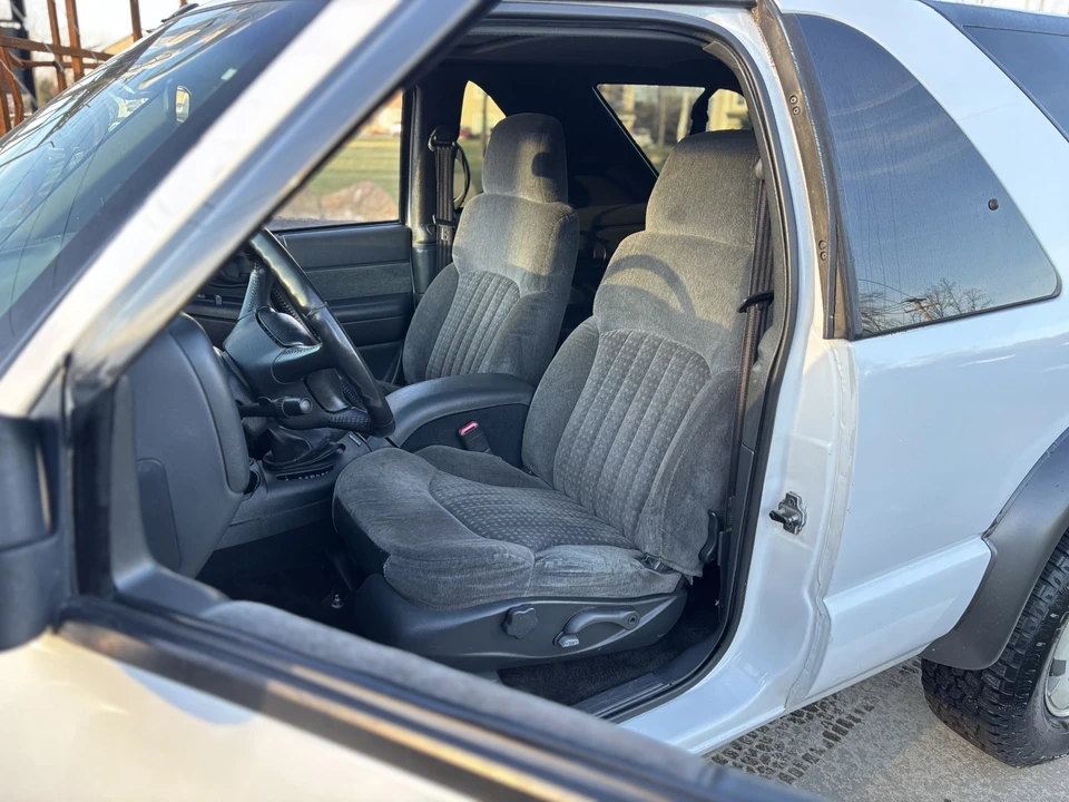 2002 Chevrolet S-10 Blazer 2nd Gen - Image 21 of 21