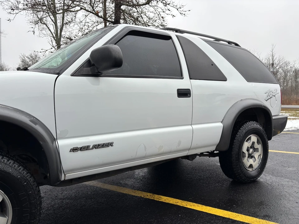 2002 Chevrolet S-10 Blazer 2nd Gen - Image 12 of 21