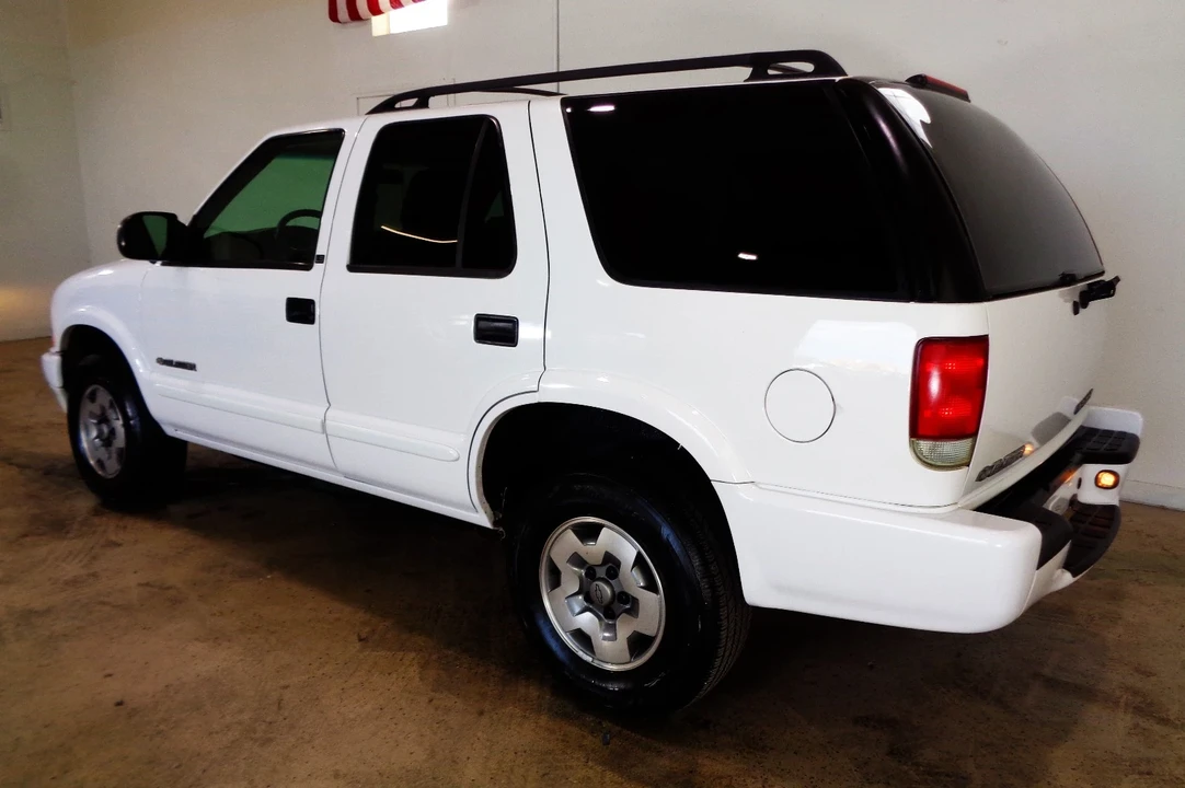 2002 Chevrolet S-10 Blazer 2nd Gen - Image 4 of 21
