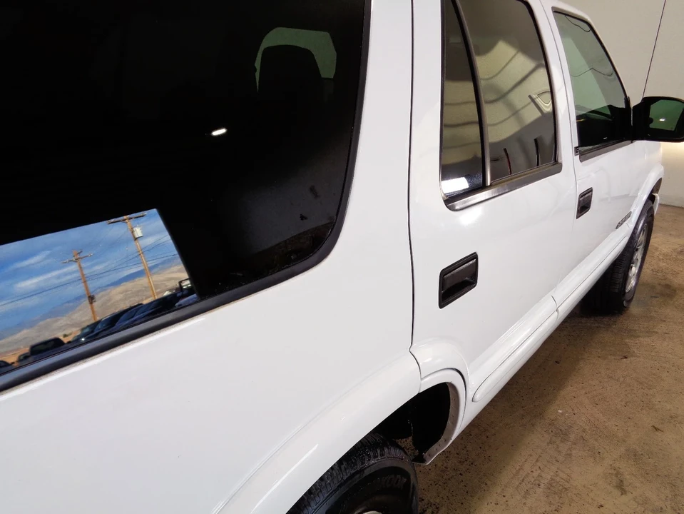 2002 Chevrolet S-10 Blazer 2nd Gen - Image 8 of 21