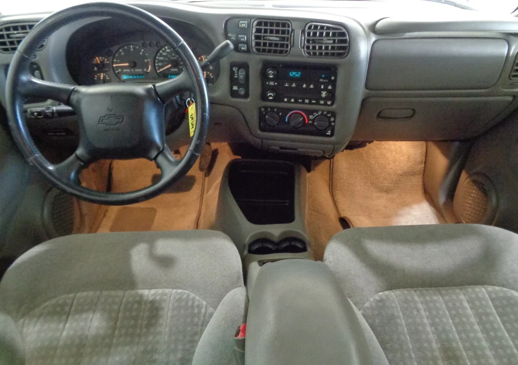 2002 Chevrolet S-10 Blazer 2nd Gen - Image 21 of 21
