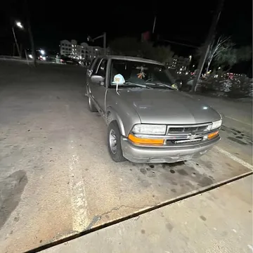2002 Chevrolet Blazer LS Sport Utility 2D