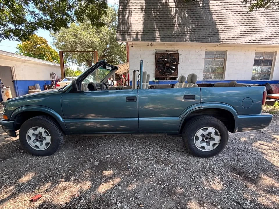 2002 Chevrolet S-10 Blazer 2nd Gen - Image 3 of 12