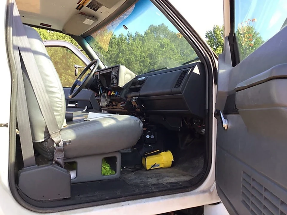 2002 Chevrolet Kodiak - Image 4 of 10