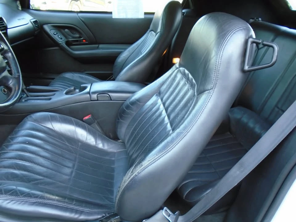 2002 Chevrolet Camaro 4th Gen - Image 9 of 17