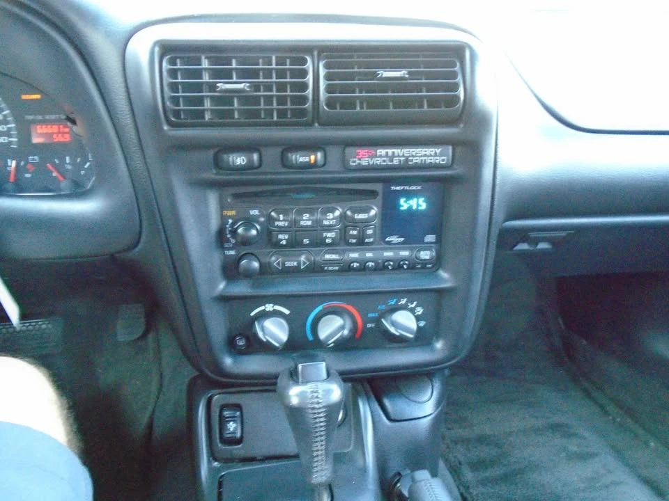 2002 Chevrolet Camaro 4th Gen - Image 15 of 17