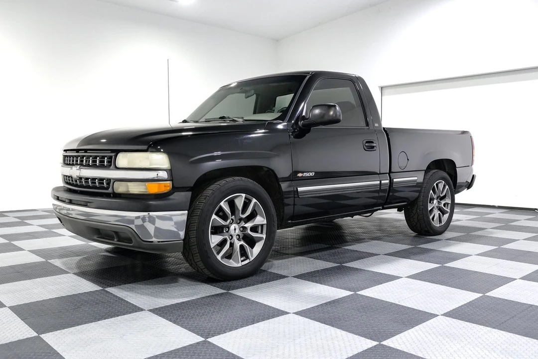 2002 Chevrolet C/K 4th Gen - Image 3 of 21