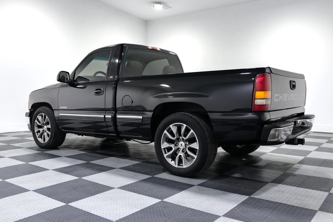 2002 Chevrolet C/K 4th Gen - Image 5 of 21