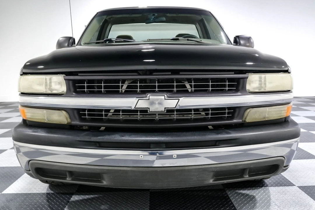 2002 Chevrolet C/K 4th Gen - Image 2 of 21