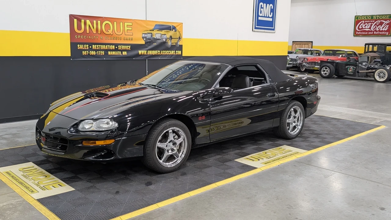 2002 Chevrolet Camaro 4th Gen - Image 5 of 13