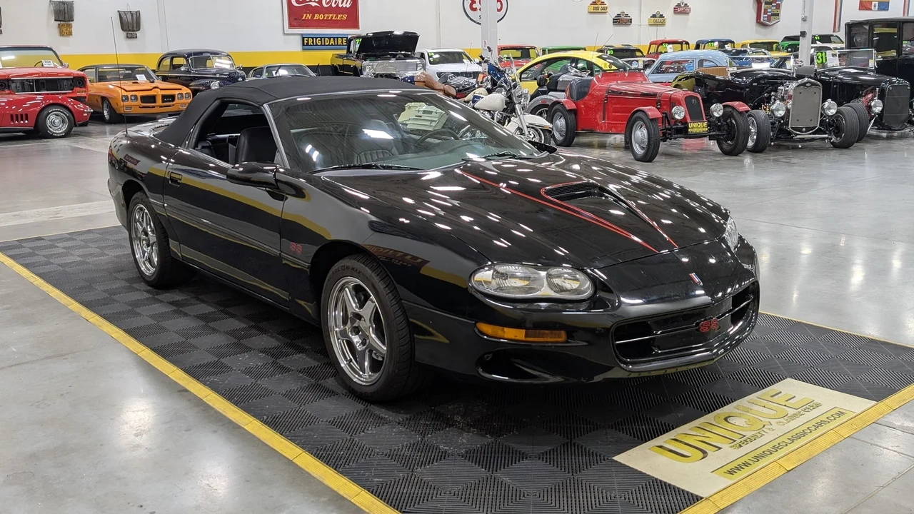 2002 Chevrolet Camaro 4th Gen - Image 6 of 13