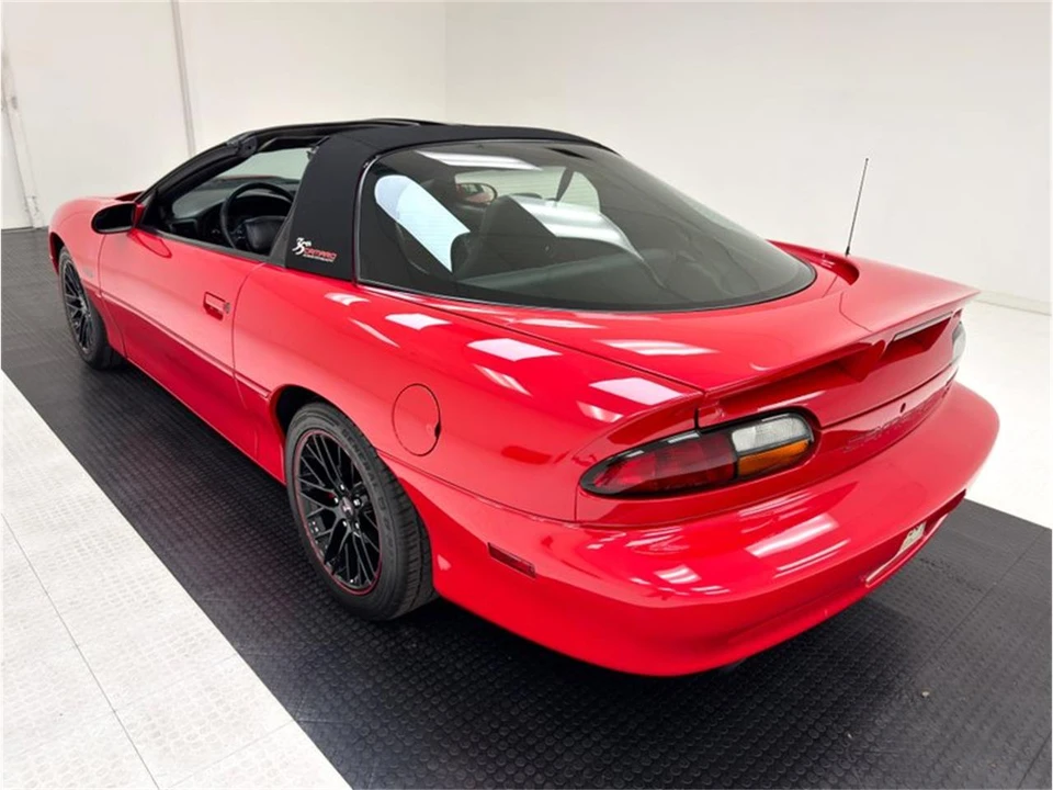 2002 Chevrolet Camaro 4th Gen - Image 6 of 31