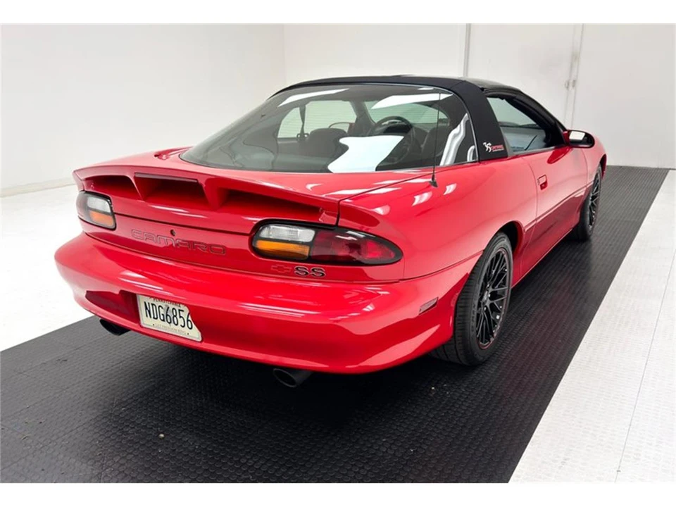 2002 Chevrolet Camaro 4th Gen - Image 8 of 31