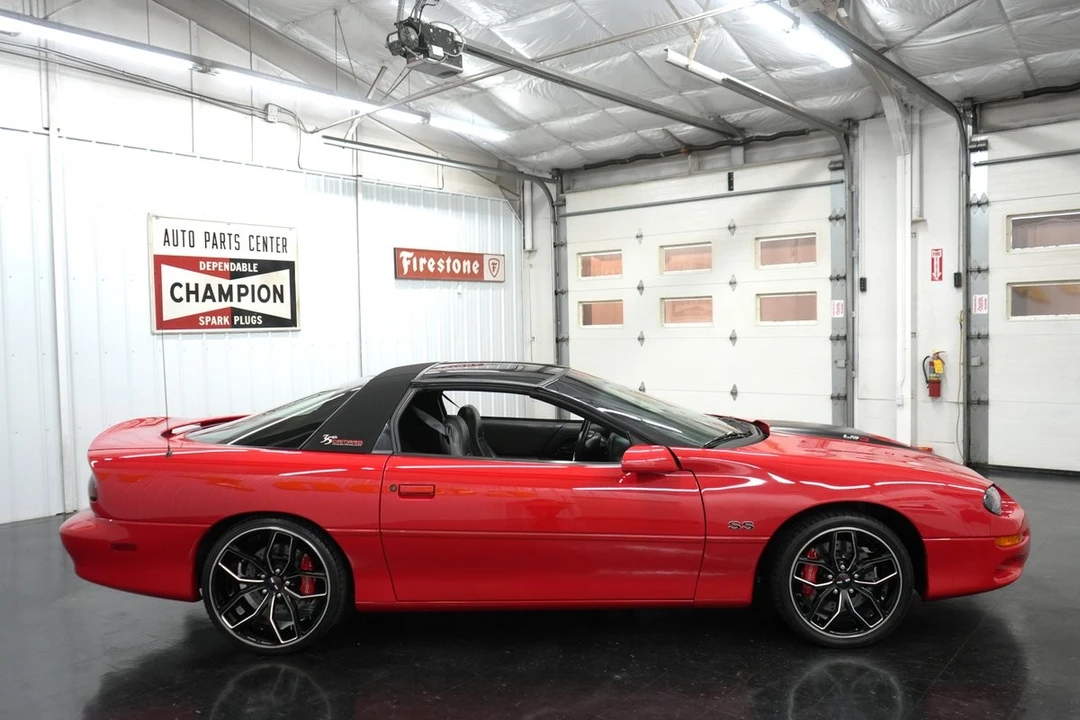 2002 Chevrolet Camaro 4th Gen - Image 18 of 21