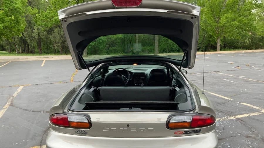2002 Chevrolet Camaro 4th Gen - Image 12 of 12