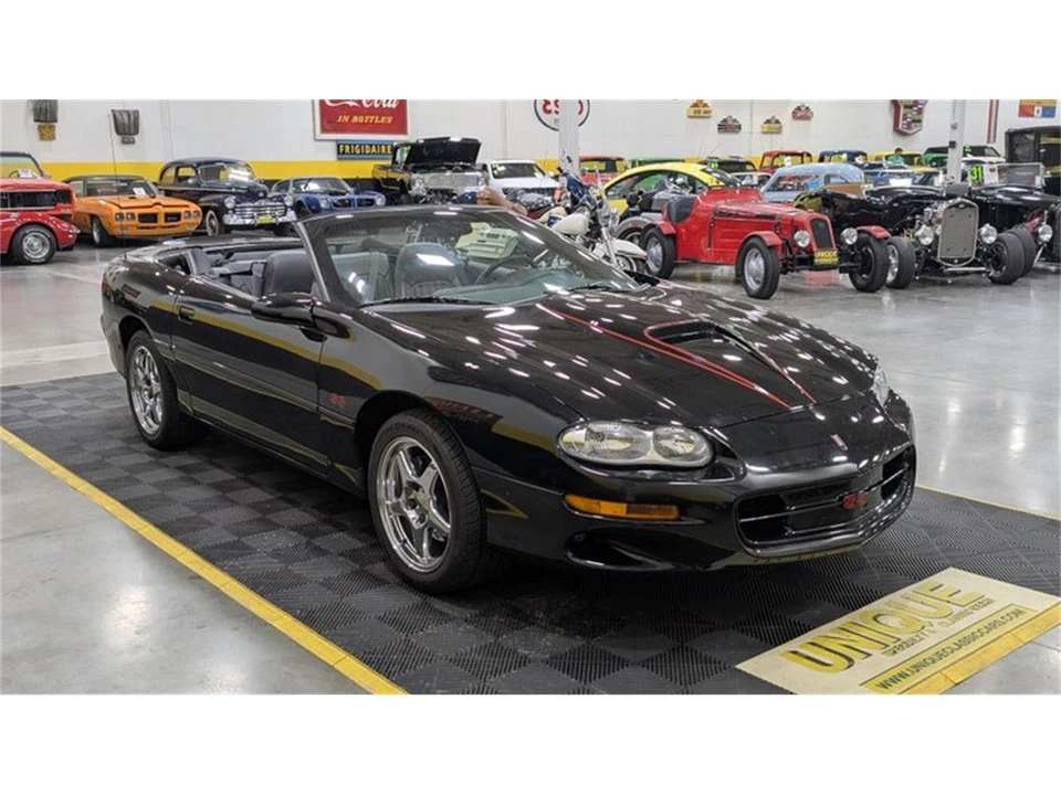 2002 Chevrolet Camaro 4th Gen - Image 2 of 13