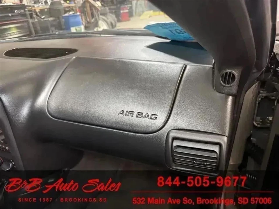2002 Chevrolet Camaro 4th Gen - Image 24 of 31