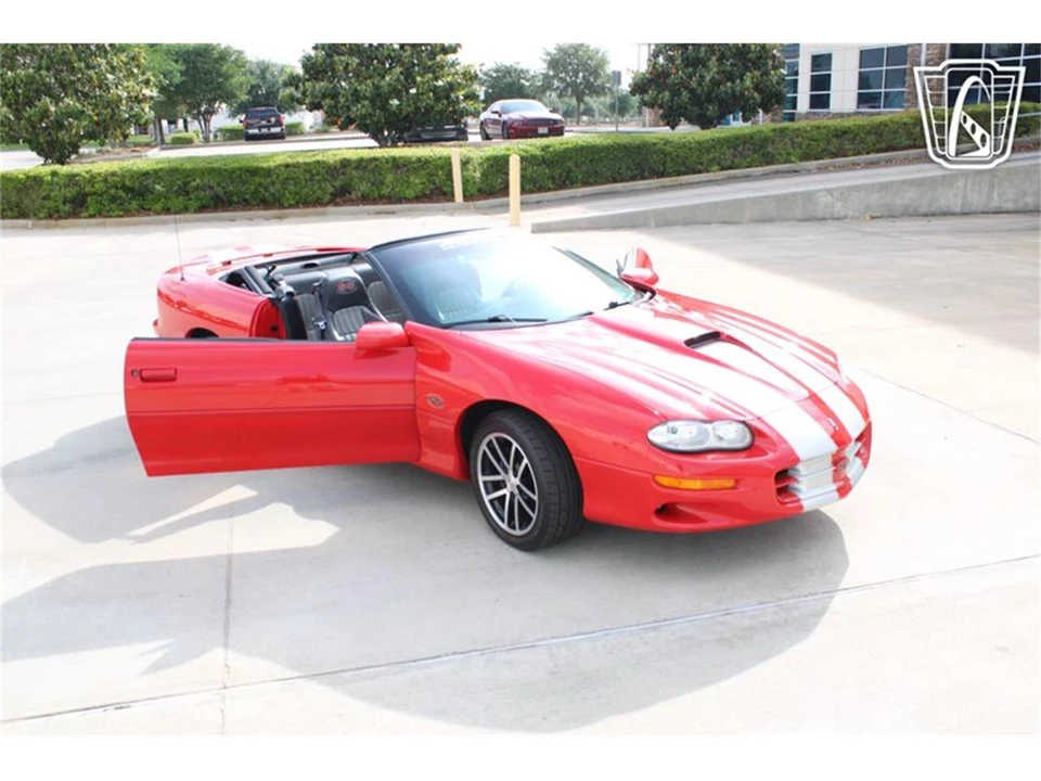 2002 Chevrolet Camaro 4th Gen - Image 10 of 31