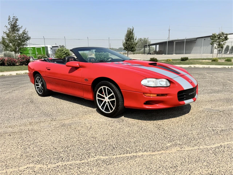 2002 Chevrolet Camaro 4th Gen - Image 4 of 15