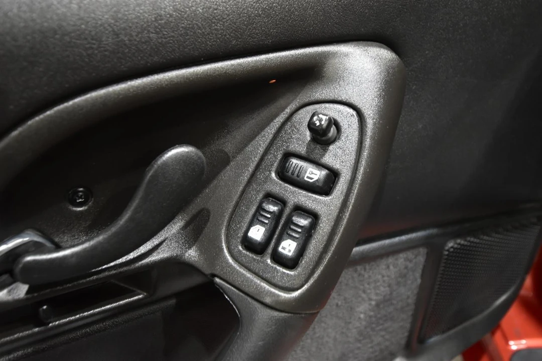 2002 Chevrolet Camaro SS 4th Gen - Image 21 of 31