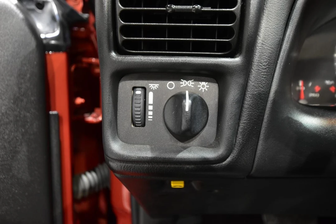 2002 Chevrolet Camaro SS 4th Gen - Image 23 of 31