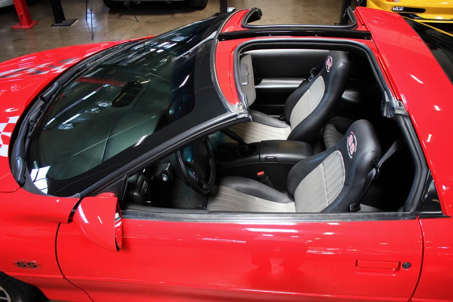 2002 Chevrolet Camaro 4th Gen - Image 7 of 12