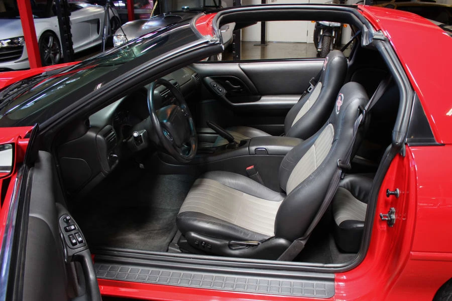 2002 Chevrolet Camaro 4th Gen - Image 4 of 12