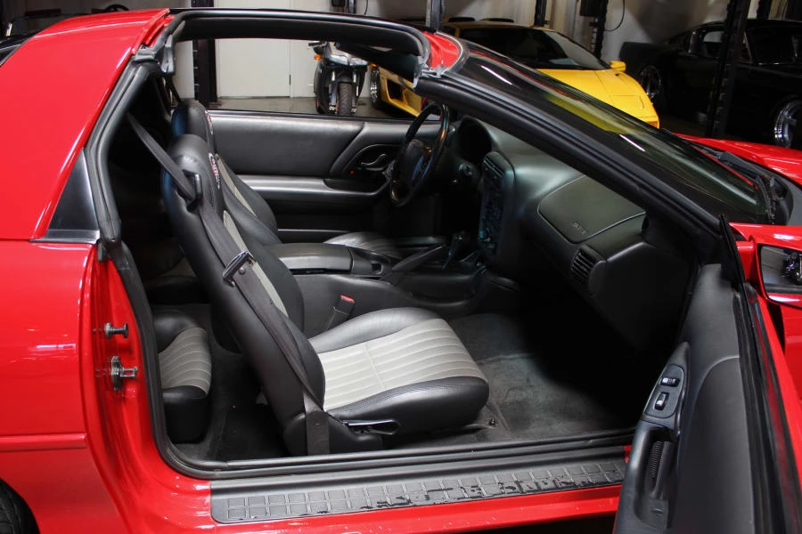 2002 Chevrolet Camaro 4th Gen - Image 6 of 12