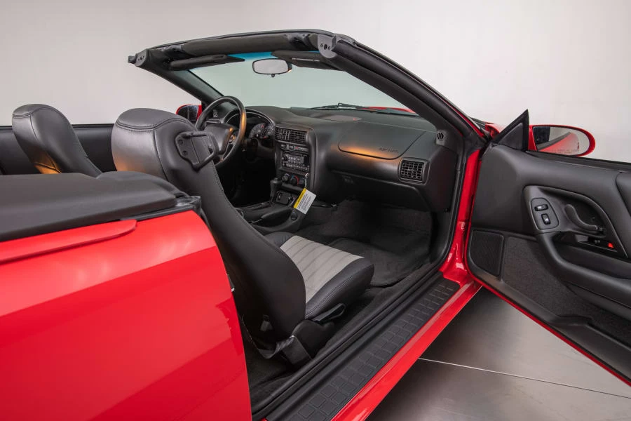 2002 Chevrolet Camaro 4th Gen - Image 28 of 31