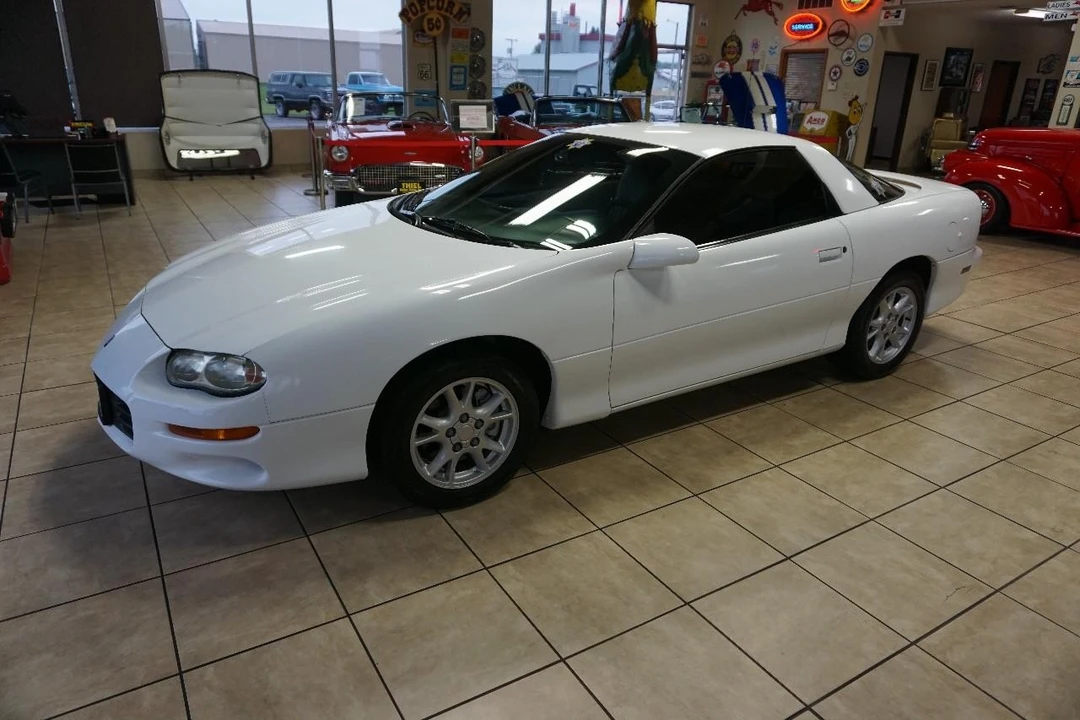2002 Chevrolet Camaro 4th Gen - Image 7 of 31