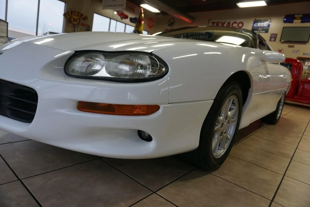 2002 Chevrolet Camaro 4th Gen - Image 23 of 31