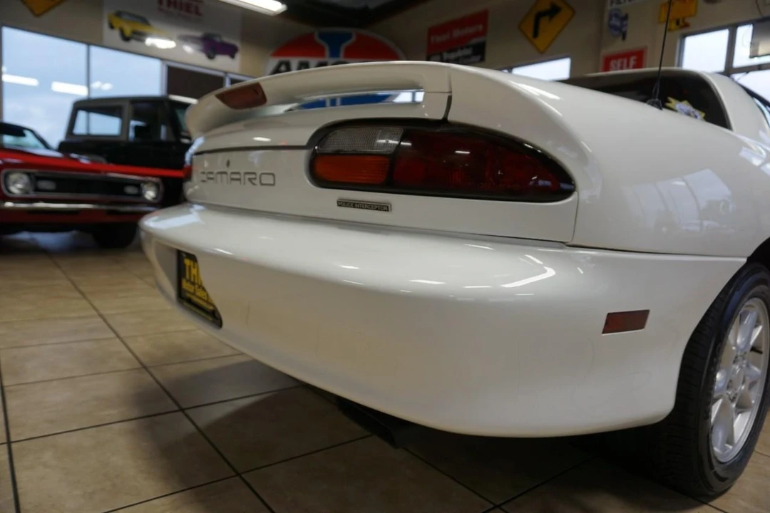 2002 Chevrolet Camaro 4th Gen - Image 28 of 31