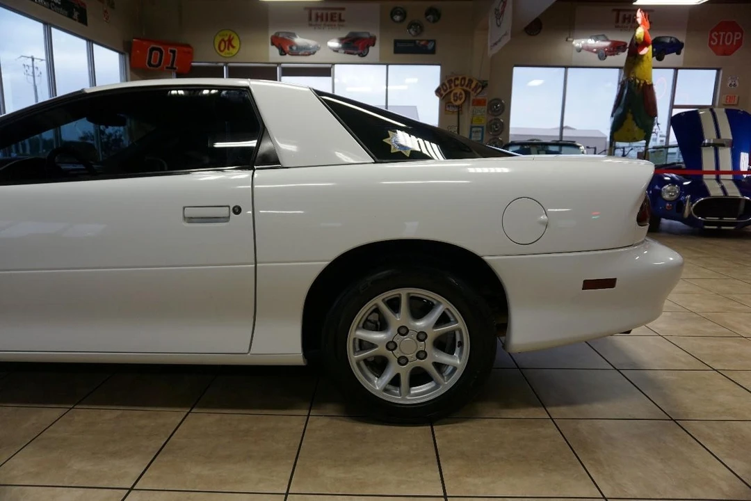 2002 Chevrolet Camaro 4th Gen - Image 6 of 31