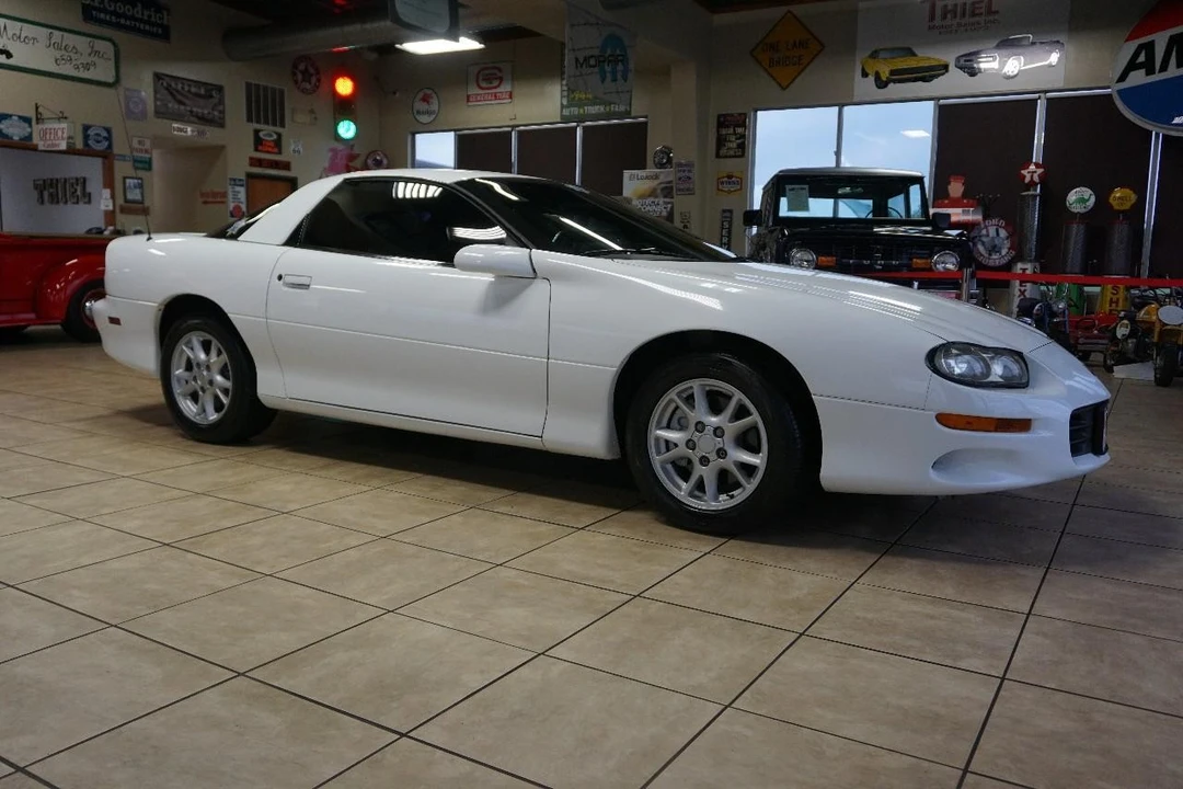 2002 Chevrolet Camaro 4th Gen - Image 16 of 31