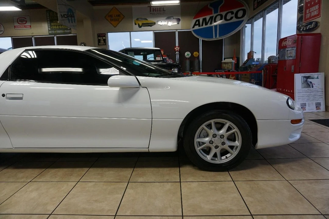 2002 Chevrolet Camaro 4th Gen - Image 15 of 31
