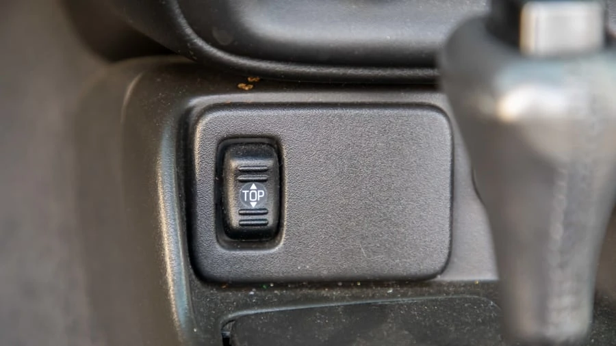 2002 Chevrolet Camaro 4th Gen - Image 21 of 31
