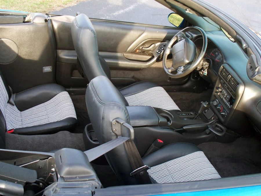 2002 Chevrolet Camaro 4th Gen - Image 4 of 8