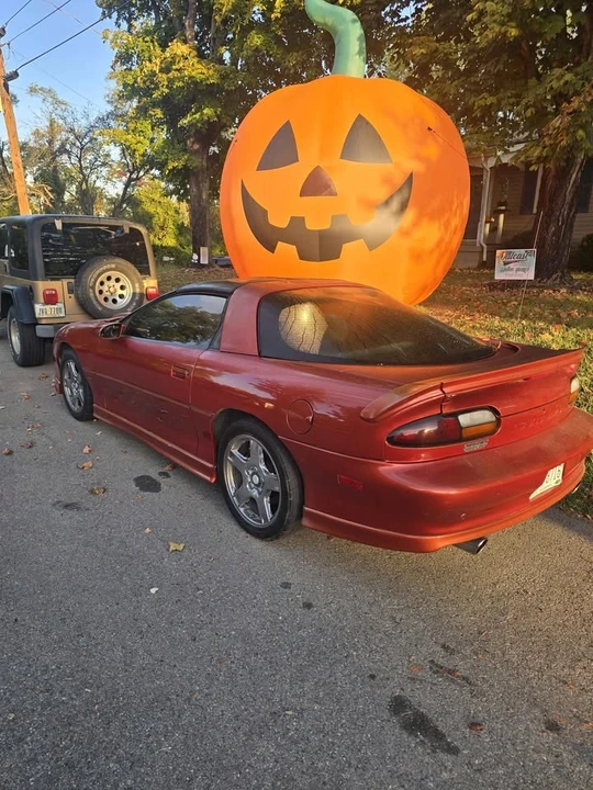 2002 Chevrolet Camaro 4th Gen - Image 2 of 10
