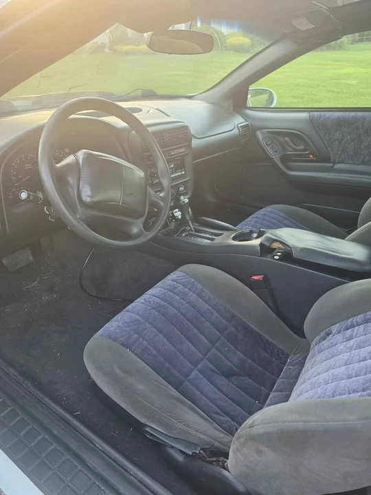 2002 Chevrolet Camaro 4th Gen - Image 6 of 9