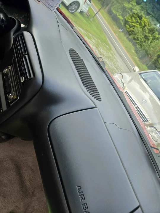 2002 Chevrolet Camaro 4th Gen - Image 9 of 14